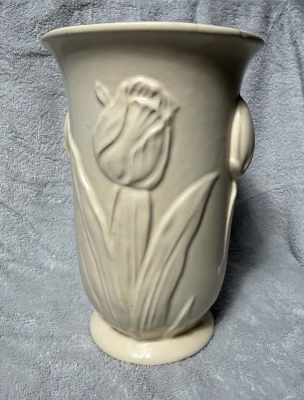 McCoy Pottery Tulip Vase USA Cream Embossed Flower